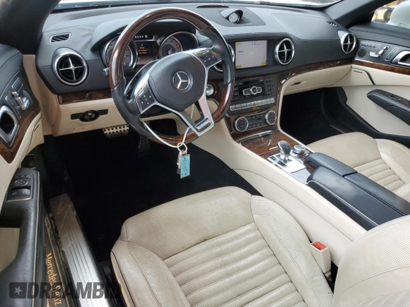 2013 Mercedes-Benz SL 550 z VIN WDDJK7DA5DF019453, wystawiony jako Copart lot #58339275 z przebiegiem 91 013 mil mil oraz Szkody całkowita. Historia ofert i sprzedaży dostępna na DreamBid. Obrazek 8.