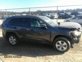 2021 Toyota RAV4 XLE with VIN 2T3W1RFV7MW114464, listed as a IAAI auction lot 40961039 with 41,922 mi miles. Bid and sale history available at carsss.com. Image 13.