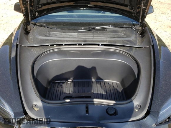 2025 Tesla Model 3 Long Range with VIN 5YJ3E1EA4SF965566, listed as a Copart auction lot 56820165 with 1,041 mi miles and Salvage title. Bid and sale history available at DreamBid. Image 11.