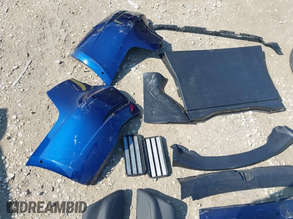 2018 Tesla Model 3 Long Range Battery z VIN 5YJ3E1EB0JF064945, wystawiony jako IAAI lot #42198286 z przebiegiem 35 112 mil mil oraz . Historia ofert i sprzedaży dostępna na DreamBid. Obrazek 22.