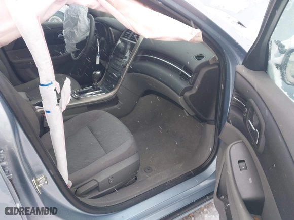 2013 Chevrolet Malibu LS with VIN 1G11B5SAXDU132515, listed as a IAAI auction lot 41623502 with 1 mi miles. Bid and sale history available at carsss.com. Image 5.
