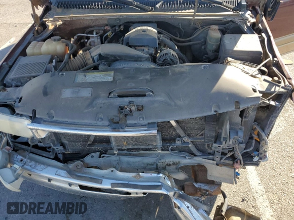 2000 Chevrolet Suburban LS with VIN 3GNEC16T2YG160819, listed as a Copart auction lot 77664344 with 200,816 mi miles and Salvage title. Bid and sale history available at DreamBid. Image 14.