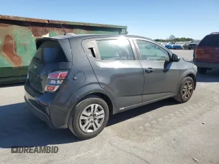2020 Chevrolet Sonic LT z VIN 1G1JG6SB7L4128341, wystawiony jako Copart lot #49679705 z przebiegiem 54 751 mil mil oraz Szkoda całkowita • Salvage title. Historia ofert i sprzedaży dostępna na DreamBid. Obrazek 3.