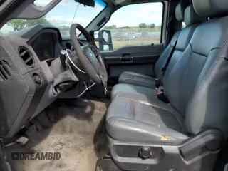 2016 Ford F-250 XLT z VIN 1FT7X2A62GEA73389, wystawiony jako Copart lot #50696855 z przebiegiem 232 827 mil mil oraz Czysty tytuł • Clean title. Historia ofert i sprzedaży dostępna na DreamBid. Obrazek 7.