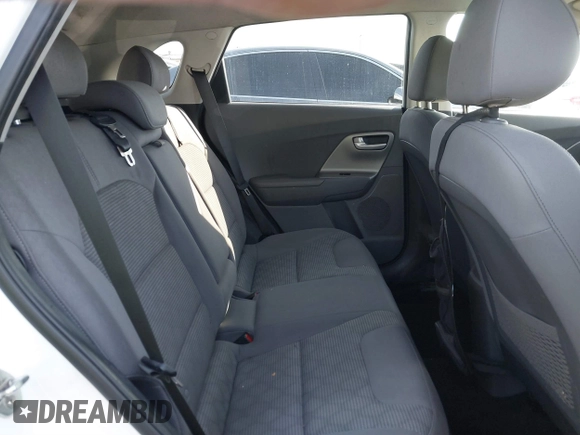 2017 Kia Niro FE with VIN KNDCB3LC2H5085064, listed as a IAAI auction lot 41532004 with 147,057 mi miles. Bid and sale history available at carsss.com. Image 8.