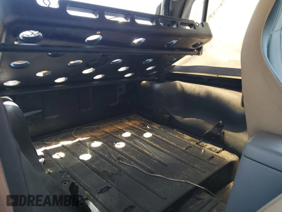 1997 Jeep Wrangler SE with VIN 1J4FY29P2VP438901, listed as a Copart auction lot 63812924 with 0 mi miles and Salvage Title. Bid and sale history available at carsss.com. Image 10.