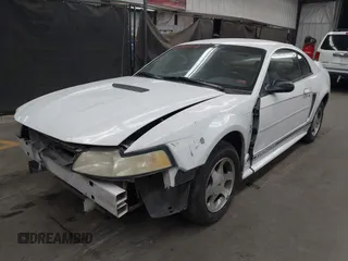 2000 Ford Mustang z VIN 1FAFP4043YF159108, wystawiony jako IAAI lot #41885338 z przebiegiem 286 158 mil mil oraz . Historia ofert i sprzedaży dostępna na DreamBid. Obrazek 2.