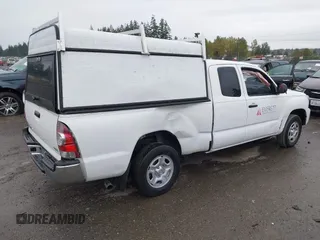 2015 Toyota Tacoma z VIN 5TFTX4CN6FX062056, wystawiony jako IAAI lot #40536154 z przebiegiem 27 095 mil mil oraz . Historia ofert i sprzedaży dostępna na DreamBid. Obrazek 4.