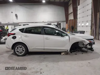 2024 Subaru Impreza z VIN JF1GUABC1R8302840, wystawiony jako IAAI lot #42037814 z przebiegiem 10 068 mil mil oraz . Historia ofert i sprzedaży dostępna na DreamBid. Obrazek 14.