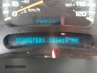 2003 GMC Sierra 1500HD SLE z VIN 1GTGC13U53F203980, wystawiony jako IAAI lot #41206524 z przebiegiem 309 414 mil mil oraz . Historia ofert i sprzedaży dostępna na DreamBid. Obrazek 16.