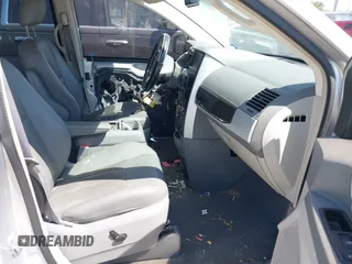 2010 Dodge Grand Caravan SXT with VIN 2D4RN5DX8AR124993, listed as a IAAI auction lot 42250336 with 179,778 mi miles and . Bid and sale history available at DreamBid. Image 5.