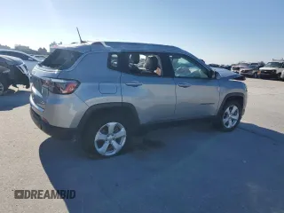 2022 Jeep Compass Latitude with VIN 3C4NJDBB7NT141571, listed as a Copart auction lot 45986455 with Not Provided miles and Salvage Title. Bid and sale history available at DreamBid. Image 3.