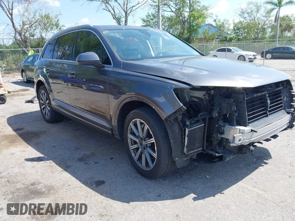 2019 Audi Q7 Premium Plus z VIN WA1LAAF70KD020498, wystawiony jako IAAI lot #41976990 z przebiegiem 91 643 mil mil oraz . Historia ofert i sprzedaży dostępna na DreamBid. Obrazek 1.