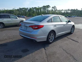 2017 Hyundai Sonata SE with VIN 5NPE24AF9HH502787, listed as a IAAI auction lot 42088941 with 123,511 mi miles. Bid and sale history available at carsss.com. Image 4.