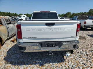 2022 Chevrolet Silverado 3500HD LTZ with VIN 1GC4YUEY2NF251316, listed as a Copart auction lot 68852394 with 26,932 mi miles and Salvage Title. Bid and sale history available at DreamBid. Image 6.