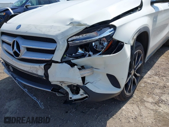 2017 Mercedes-Benz GLA 250 z VIN WDCTG4GB6HJ305946, wystawiony jako IAAI lot #42154730 z przebiegiem 120 784 mil mil oraz . Historia ofert i sprzedaży dostępna na DreamBid. Obrazek 6.
