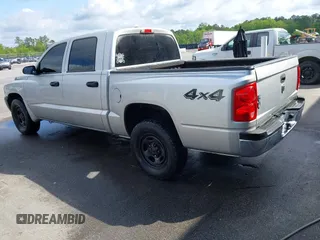 2006 Dodge Dakota ST with VIN 1D7HW28K66S715676, listed as a IAAI auction lot 42005697 with 77,963 mi miles and . Bid and sale history available at DreamBid. Image 3.