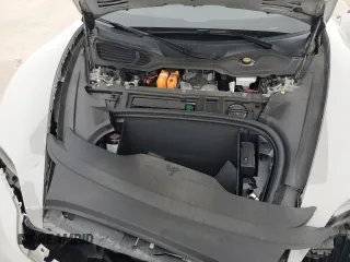 2022 Porsche Taycan z VIN WP0AA2Y19NSA14634, wystawiony jako Copart lot #79716154 z przebiegiem 40 718 mil mil oraz Szkoda całkowita • Salvage title. Historia ofert i sprzedaży dostępna na DreamBid. Obrazek 12.
