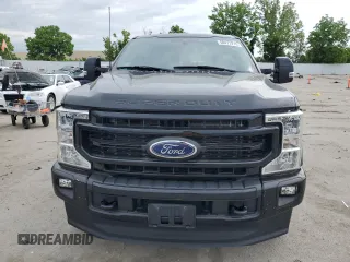 2022 Ford F-250 XL with VIN 1FT7W2BT7NED00032, listed as a Copart auction lot 58471275 with 54,041 mi miles and Salvage title. Bid and sale history available at DreamBid. Image 5.