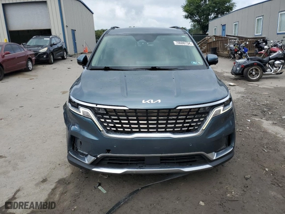 2022 Kia Carnival SX with VIN KNDNE5H30N6167806, listed as a Copart auction lot 70688734 with 29,980 mi miles and Salvage Title. Bid and sale history available at carsss.com. Image 5.