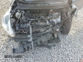 2018 Nissan Kicks SV z VIN 3N1CP5CU5JL520738, wystawiony jako Copart lot #53406785 z przebiegiem 82 082 mil mil oraz Szkoda całkowita • Salvage title. Historia ofert i sprzedaży dostępna na DreamBid. Obrazek 13.