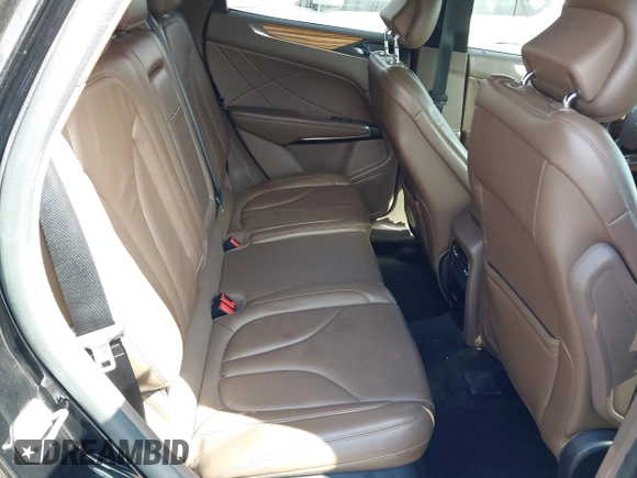 2016 Lincoln MKC Reserve with VIN 5LMCJ3C9XGUJ03119, listed as a IAAI auction lot 42078684 with 93,711 mi miles and . Bid and sale history available at DreamBid. Image 8.