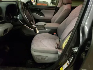 2020 Toyota Highlander LE with VIN 5TDBZRBH5LS005069, listed as a Copart auction lot 38469033 with 25,589 mi miles and . Bid and sale history available at DreamBid. Image 7.