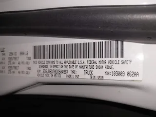 2013 Ram 1500 Tradesman z VIN 3C6JR6DT8DG504967, wystawiony jako IAAI lot #41001788 z przebiegiem 146 747 mil mil oraz . Historia ofert i sprzedaży dostępna na DreamBid. Obrazek 9.