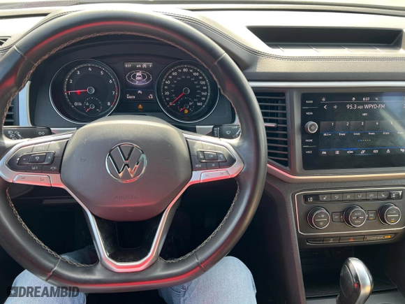 2021 Volkswagen Atlas Cross Sport 2.0T SE w/Technology with VIN 1V2JC2CAXMC237240, listed as a Copart auction lot 48738215 with 64,419 mi miles and Clean Title. Bid and sale history available at carsss.com. Image 7.