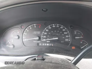 1995 Ford Explorer z VIN 1FMCU22XXSUB84913, wystawiony jako IAAI lot #42117807 z przebiegiem 277 152 mil mil oraz . Historia ofert i sprzedaży dostępna na DreamBid. Obrazek 7.