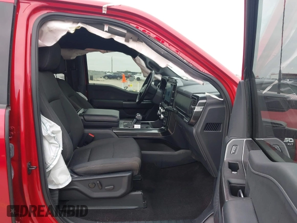 2022 Ford F-150 XL with VIN 1FTFW1E82NKD60945, listed as a IAAI auction lot 41599918 with 65,916 mi miles. Bid and sale history available at carsss.com. Image 5.