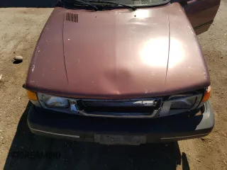 1984 Saab 900 z VIN YS3AH45J0E1012360, wystawiony jako Copart lot #72200784 z przebiegiem 247 761 mil mil oraz Czysty tytuł • Clean title. Historia ofert i sprzedaży dostępna na DreamBid. Obrazek 11.