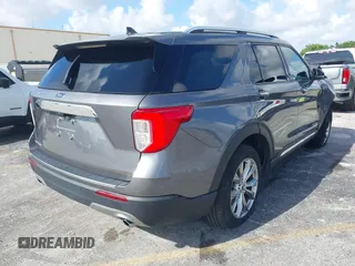 2022 Ford Explorer Limited with VIN 1FMSK7FH8NGA63785, listed as a IAAI auction lot 41917975 with 50,647 mi miles. Bid and sale history available at carsss.com. Image 4.