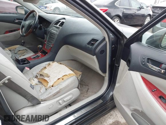 2008 Lexus ES 330 z VIN JTHBJ46G582218595, wystawiony jako IAAI lot #41710695 z przebiegiem 202 216 mil mil oraz . Historia ofert i sprzedaży dostępna na DreamBid. Obrazek 5.
