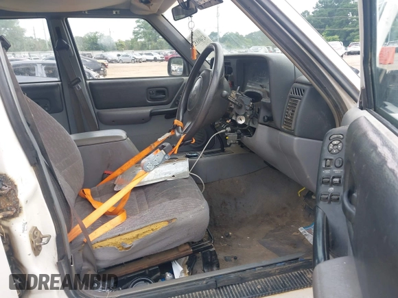 1998 Jeep Cherokee with VIN 1J4FB28S7WL209453, listed as a IAAI auction lot 42408852 with Not provided miles and . Bid and sale history available at DreamBid. Image 5.