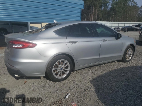 2019 Ford Fusion SE with VIN 3FA6P0HDXKR160103, listed as a Copart auction lot 79200084 with 138,481 mi miles and Non Repairable. Bid and sale history available at DreamBid. Image 3.
