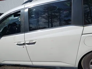 2016 Honda Odyssey EX-L with VIN 5FNRL5H62GB051628, listed as a IAAI auction lot 41911509 with 128,281 mi miles. Bid and sale history available at carsss.com. Image 14.