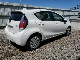 2016 Toyota Prius One with VIN JTDKDTB36G1122503, listed as a Copart auction lot 52917045 with 81,328 mi miles and Clean Title. Bid and sale history available at DreamBid. Image 3.