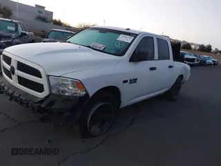 2016 Ram 1500 Express z VIN 3C6RR6KT6GG197843, wystawiony jako IAAI lot #41684798 z przebiegiem 114 026 mil mil oraz . Historia ofert i sprzedaży dostępna na DreamBid. Obrazek 2.