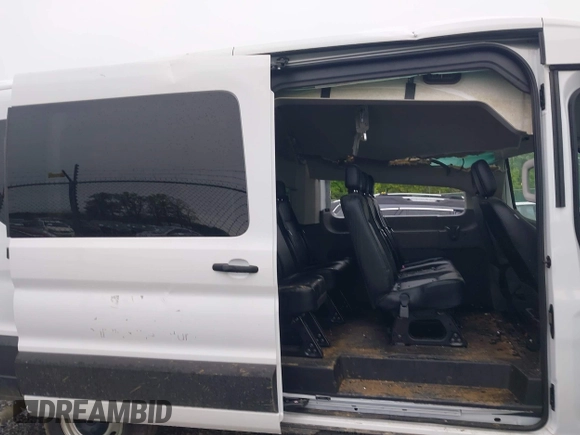 2024 Ford Transit Passenger XL with VIN 1FBAX2C89RKB89363, listed as a IAAI auction lot 42216151 with 1,496 mi miles and . Bid and sale history available at DreamBid. Image 8.
