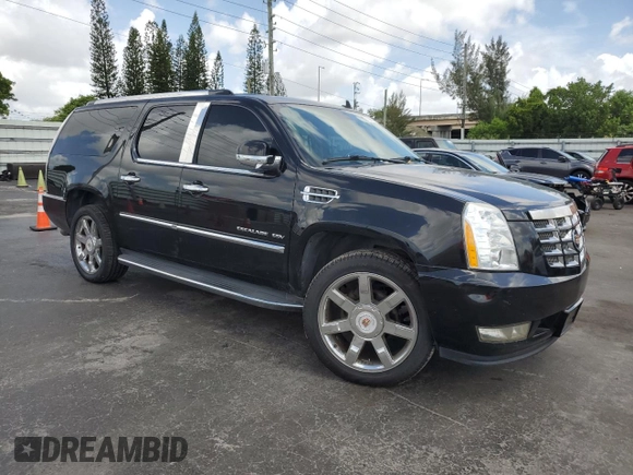 2014 Cadillac Escalade ESV Luxury with VIN 1GYS4HEF8ER211646, listed as a Copart auction lot 61066035 with 218,137 mi miles and Clean title. Bid and sale history available at DreamBid. Image 4.