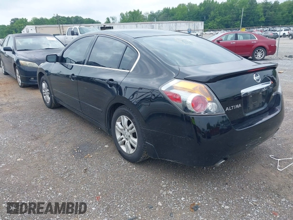 2012 Nissan Altima S z VIN 1N4AL2AP8CC181098, wystawiony jako IAAI lot #42262564 z przebiegiem 67 613 mil mil oraz . Historia ofert i sprzedaży dostępna na DreamBid. Obrazek 3.