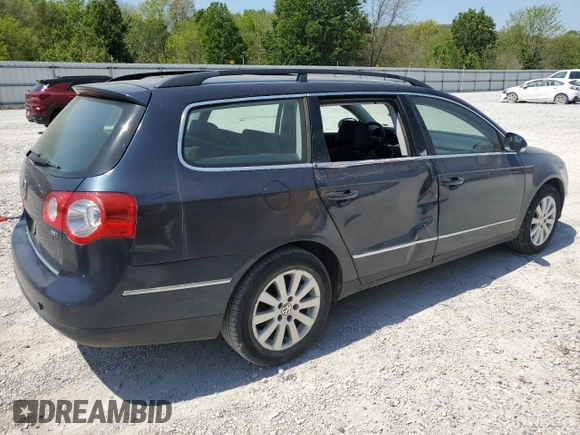 2008 Volkswagen Passat z VIN WVWXK73C88E235929, wystawiony jako Copart lot #53379365 z przebiegiem 133 978 mil mil oraz Szkoda całkowita • Salvage title. Historia ofert i sprzedaży dostępna na DreamBid. Obrazek 3.