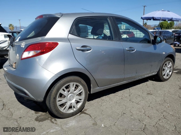 2011 Mazda Mazda2 Touring with VIN JM1DE1HZXB0124940, listed as a Copart auction lot 46952395 with 127,694 mi miles and Clean Title. Bid and sale history available at carsss.com. Image 3.