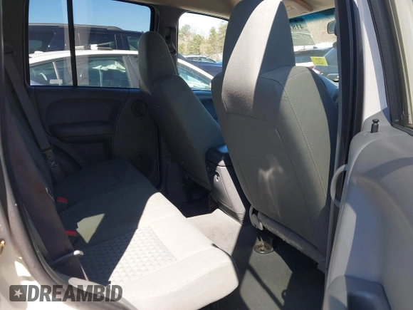 2007 Jeep Liberty Sport with VIN 1J4GK48K87W605357, listed as a IAAI auction lot 41810448 with 190,871 mi miles and . Bid and sale history available at DreamBid. Image 8.