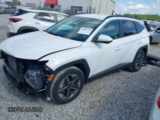 2025 Hyundai Tucson SEL with VIN 5NMJB3DE2SH492894, listed as a IAAI auction lot 42087529 with 7,903 mi miles. Bid and sale history available at carsss.com. Image 2.