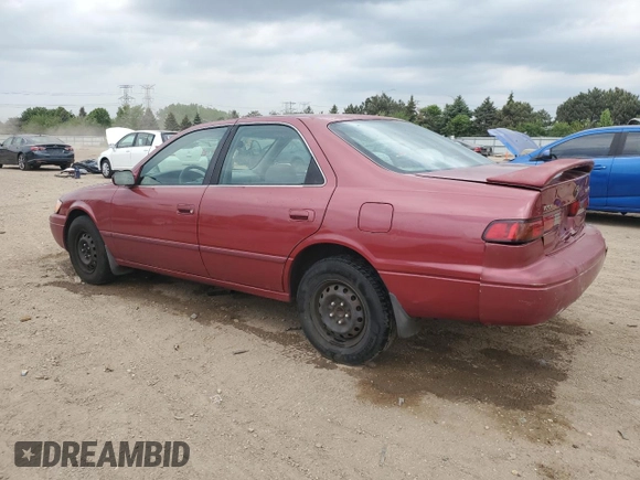 1998 Toyota Camry LE z VIN JT2BG22K6W0179063, wystawiony jako Copart lot #56998295 z przebiegiem 251 129 mil mil oraz Szkoda całkowita • Salvage title. Historia ofert i sprzedaży dostępna na DreamBid. Obrazek 2.