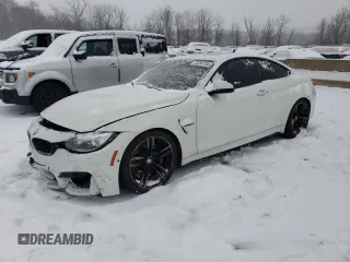 2016 BMW M4 z VIN WBS3R9C56GK335608, wystawiony jako Copart lot #59653015 z przebiegiem 71 785 mil mil oraz Nie do naprawy • Non repairable. Historia ofert i sprzedaży dostępna na DreamBid. Obrazek 1.