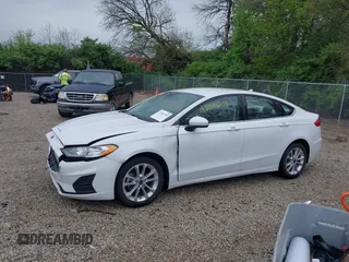 2020 Ford Fusion SE with VIN 3FA6P0LU5LR151074, listed as a IAAI auction lot 42146290 with 98,574 mi miles and . Bid and sale history available at carsss.com. Image 15.