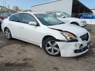 2008 Nissan Altima SL z VIN 1N4BL21E88N465782, wystawiony jako IAAI lot #41926205 z przebiegiem 133 796 mil mil oraz . Historia ofert i sprzedaży dostępna na DreamBid. Obrazek 1.